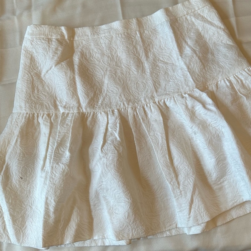 J. Crew - White Brocade -Two tier, back zipper -Lined -100% cotton